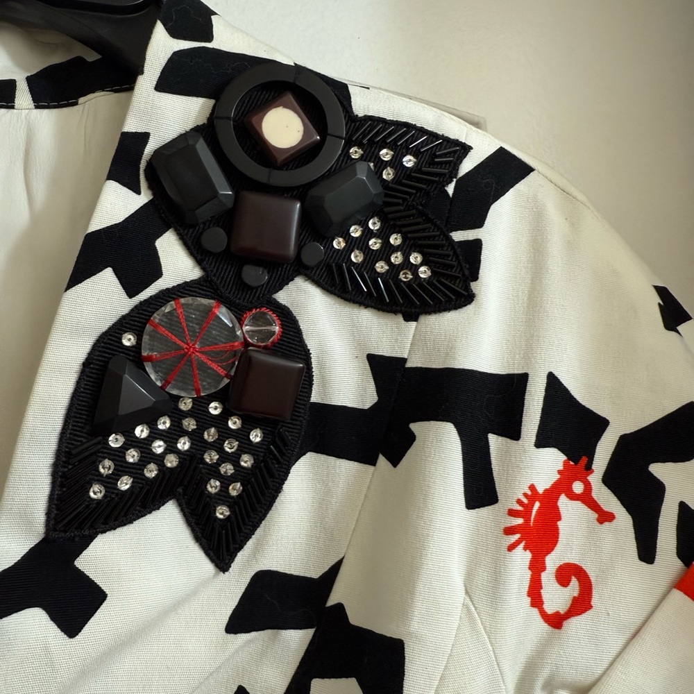 Gucci Black and White Designer Garment - Picture 2 of 5